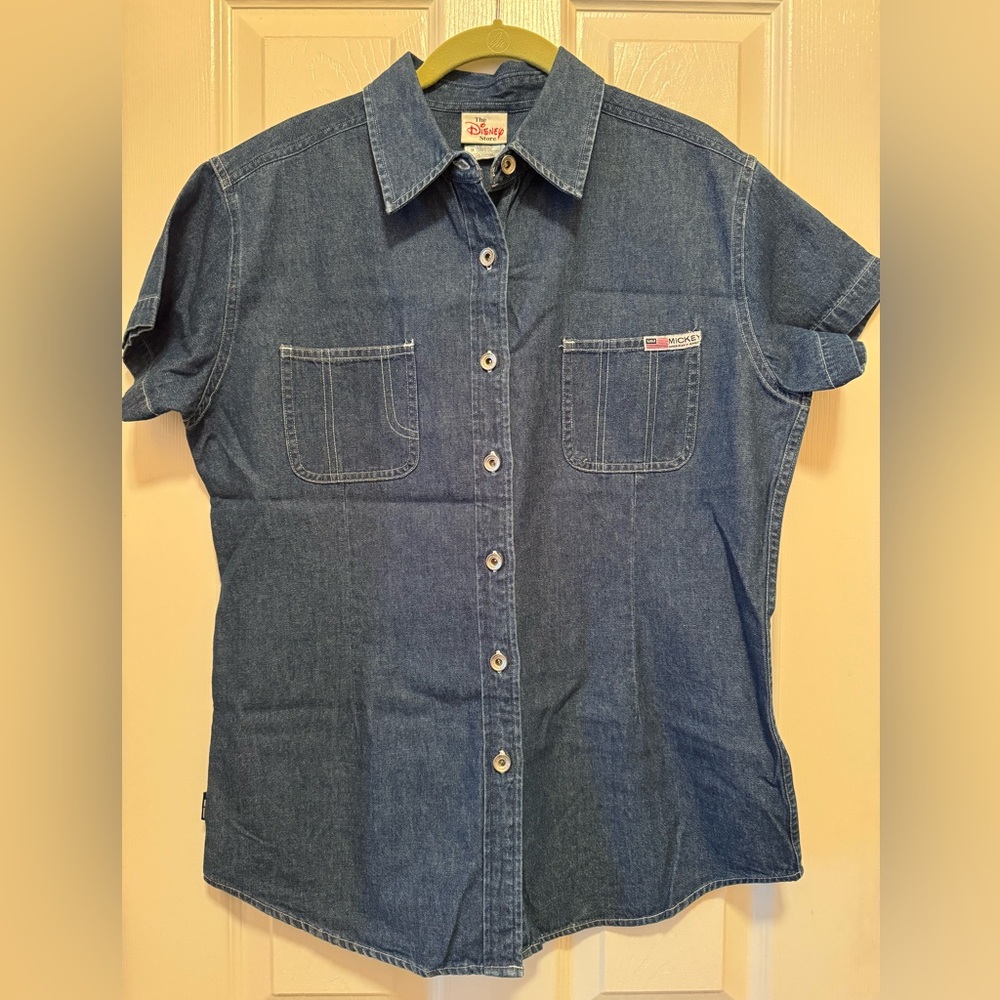 Vintage Disney Store Women’s Medium Blue Denim Button Shirt Mickey Minnie Mouse